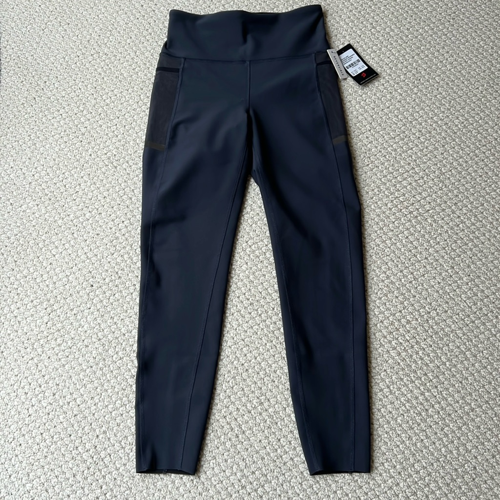 Nwt Peloton Precise And Charged Reversible Leggings Size Small